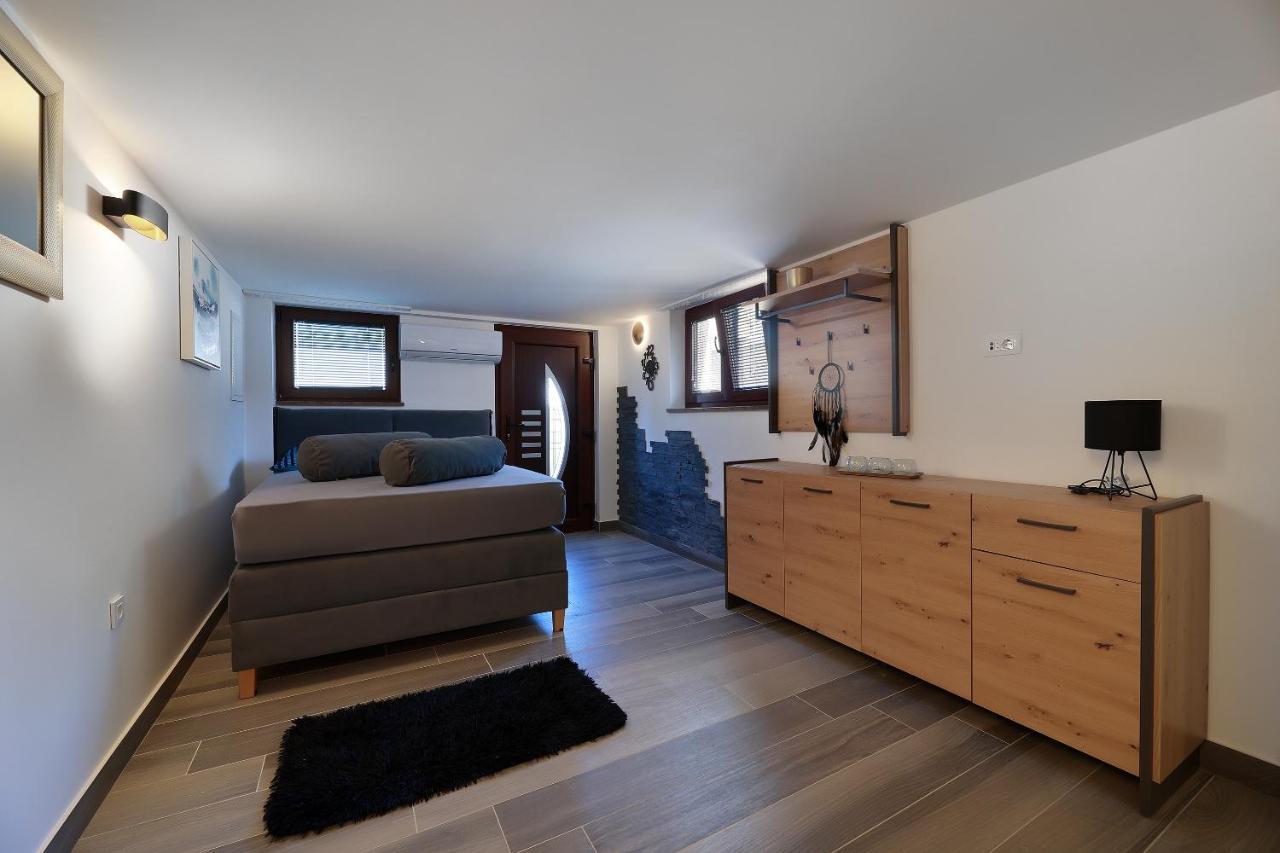 Villa Mariella Novalja Eksteriør billede
