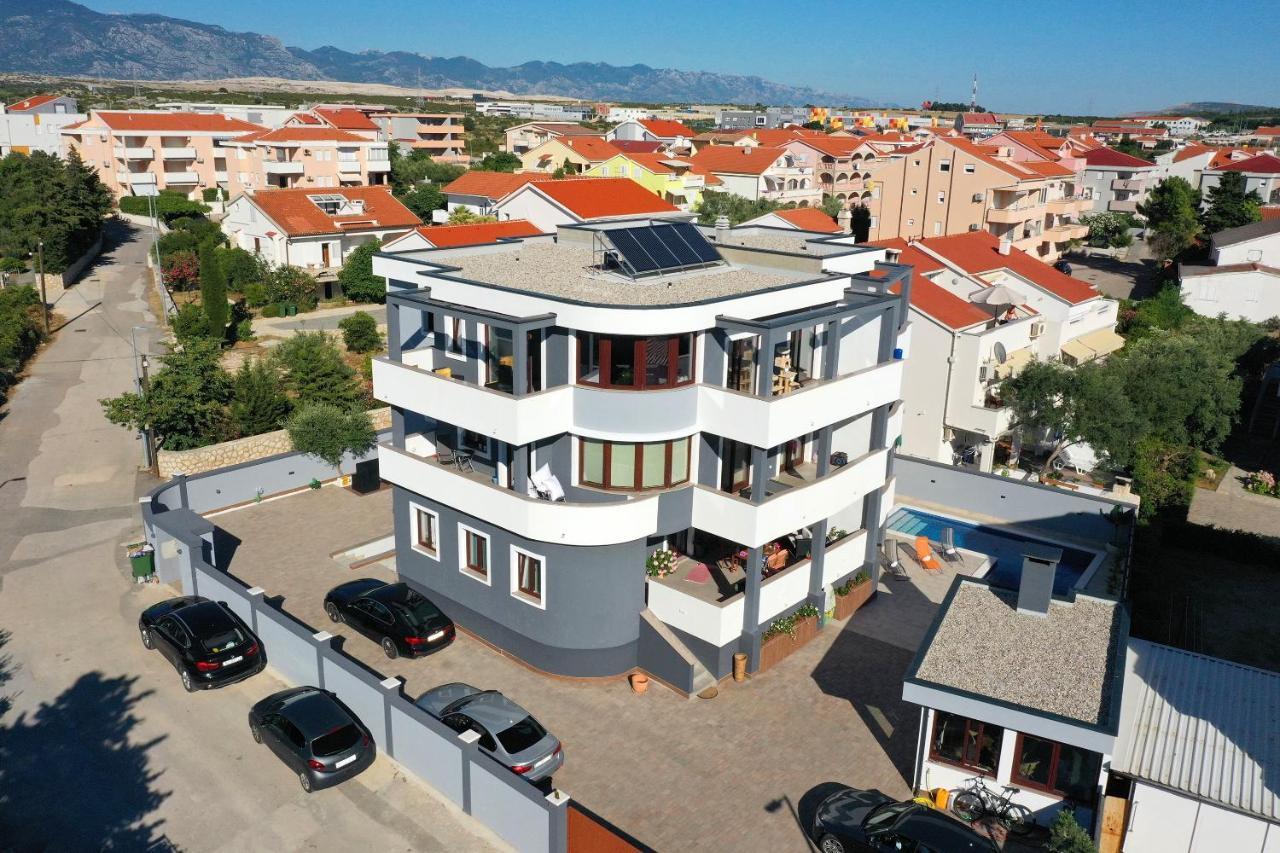 Villa Mariella Novalja Eksteriør billede