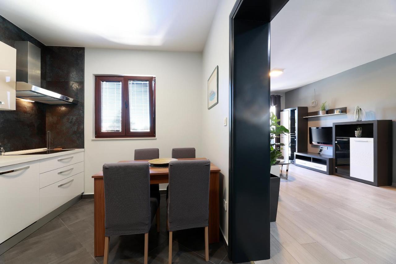 Villa Mariella Novalja Eksteriør billede